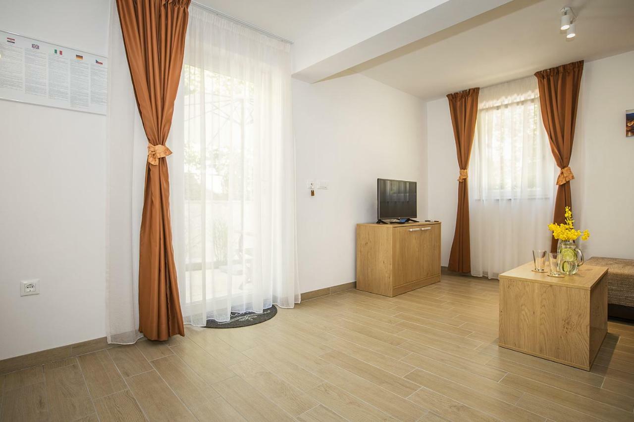 Residence Mediterraneo Baška Dış mekan fotoğraf